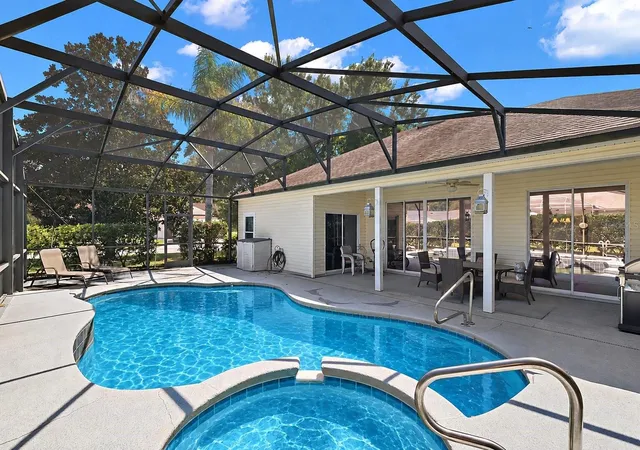 Photo 4 of Single family home for sale at 3916 Manor Oaks Ct, Leesburg, FL 34748 | MLS# G5118162 | Listing updated on 2026-09-24
