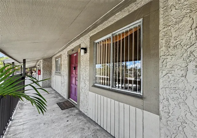 Condo for sale at 6328 Newtown Cir #B4, TAMPA, FL 33615 | MLS# TB8551386