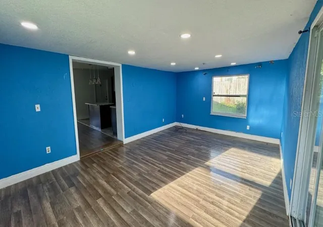 Photo 3 of Single family home for sale at 6529 Aladdin Dr, Orlando, FL 32818 | MLS# O6444137 | Listing updated on 2026-10-02