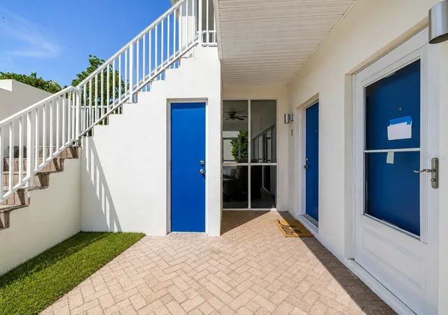Photo 3 of Condo for sale at 805 E Gulf Dr #A1, Sanibel, FL 33957 | MLS# C7531085 | Listing updated on 2026-10-06