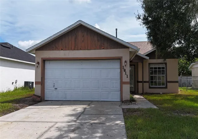 Photo 1 of Single family home for sale at 1911 Barco Ct, Saint Cloud, FL 34769 | MLS# S5158151 | Listing updated on 2026-10-07