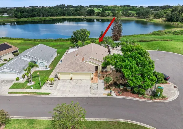 Photo 1 of Single family home for sale at 452 Lake Suzanne Dr, Lake Wales, FL 33859 | MLS# P4939980 | Listing updated on 2026-09-25
