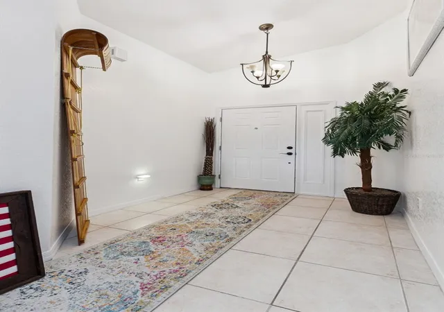 Photo 3 of Single family home for sale at 452 Lake Suzanne Dr, Lake Wales, FL 33859 | MLS# P4939980 | Listing updated on 2026-09-25