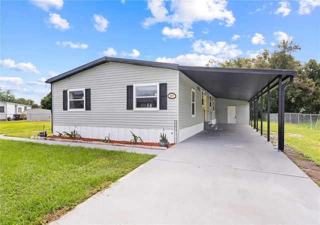 Photo 2 of Manufactured home for sale at 2577 Lakota Ln, Saint Cloud, FL 34769 | MLS# O6444141 | Listing updated on 2026-10-02