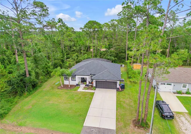 Photo 3 of Single family home for sale at 925 11th Avenue, Deland, FL 32724 | MLS# NS1089327 | Listing updated on 2026-10-03