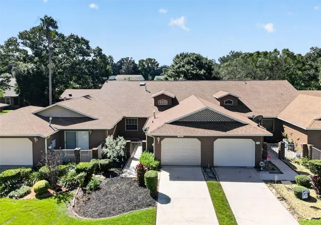 Single family home for sale at 5440 Rosewall Cir, LEESBURG, FL 34748 | MLS# G5118163