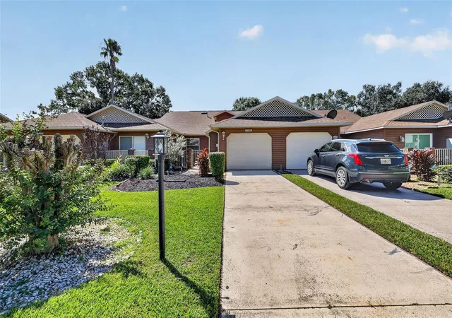Photo 4 of House for sale at 5440 Rosewall Cir, Leesburg, FL 34748 | MLS# G5118163 | Listing updated on 2026-09-24