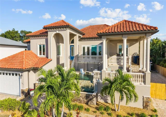 Photo 3 of Single family home for sale at 107 Sunset Dr, Nokomis, FL 34275 | MLS# N6145896 | Listing updated on 2026-09-30