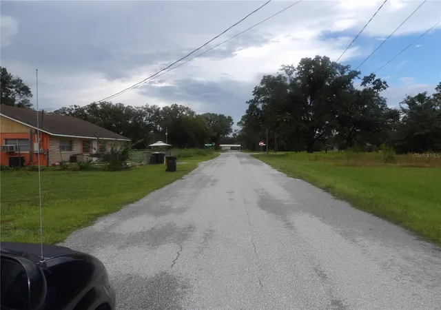 Photo 3 of Land for sale at East St, Mulberry, FL 33860 | MLS# TB8551406 | Listing updated on 2026-09-30
