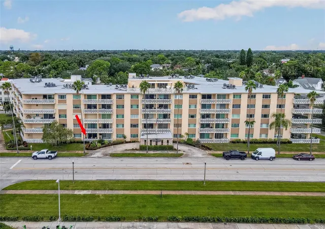 Photo 2 of Condo for sale at 1200 N Shore Dr Ne #104, Saint Petersburg, FL 33701 | MLS# TB8551408 | Listing updated on 2026-09-25