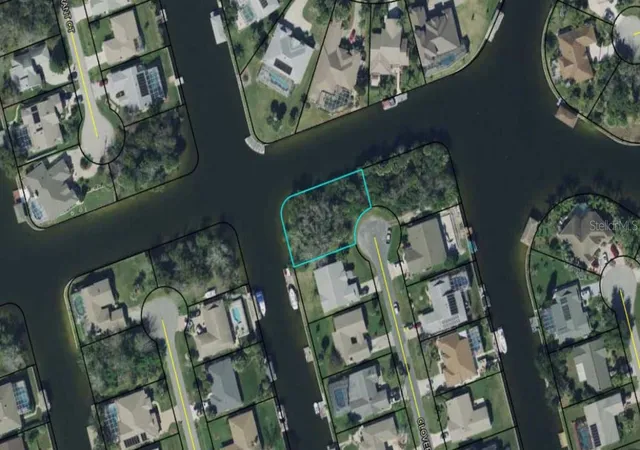 Photo 1 of Land for sale at 43 Cloverdale Ct N, Palm Coast, FL 32137 | MLS# A4707127 | Listing updated on 2026-09-24