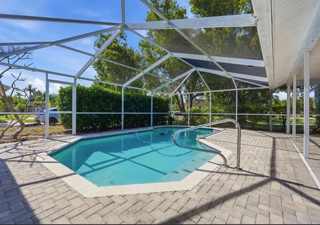 Photo 3 of Single family home for sale at 1775 Stable Trl, Palm Harbor, FL 34685 | MLS# W7889754 | Listing updated on 2026-09-29
