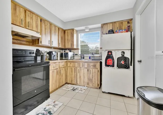 Photo 3 of House for sale at 3617 Frontage Rd N, Lakeland, FL 33810 | MLS# O6444170 | Listing updated on 2026-10-06