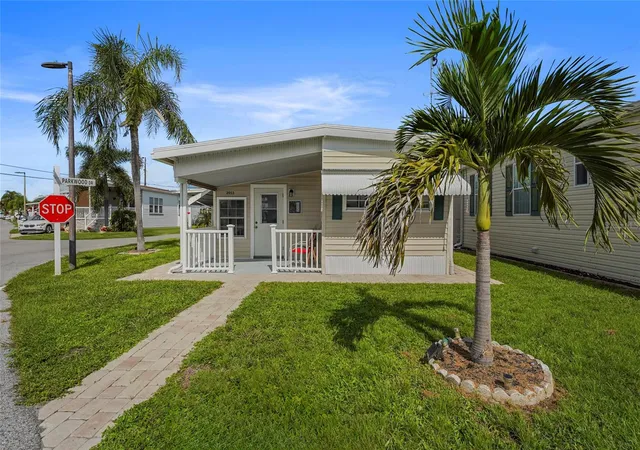 Manufactured home for sale at 2055 Champion St, SARASOTA, FL 34231 | MLS# A4707133