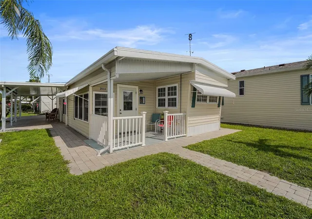 Photo 2 of Manufactured home for sale at 2055 Champion St, Sarasota, FL 34231 | MLS# A4707133 | Listing updated on 2026-09-23