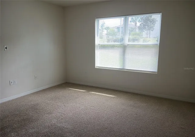 Photo 4 of Single family home for sale at 2637 Rowan St, Tavares, FL 32778 | MLS# O6444174 | Listing updated on 2026-10-03