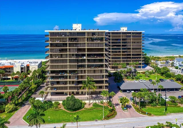 Photo 3 of Condo for sale at 7600 Bayshore Dr #202, Treasure Island, FL 33706 | MLS# TB8551432 | Listing updated on 2026-10-04