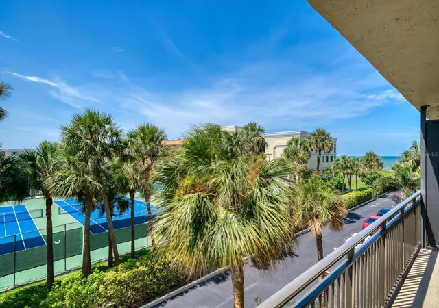 Photo 4 of Condo for sale at 7600 Bayshore Dr #202, Treasure Island, FL 33706 | MLS# TB8551432 | Listing updated on 2026-10-04