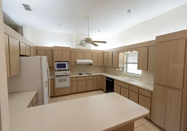 Photo 2 of Single family home for sale at 3195 S Blackmountain Dr, Inverness, FL 34450 | MLS# W7889755 | Listing updated on 2026-09-24