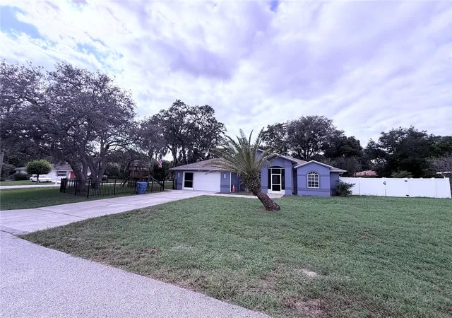 Photo 1 of Single family home for sale at 173 Portland Ave, Spring Hill, FL 34606 | MLS# TB8551433 | Listing updated on 2026-09-28