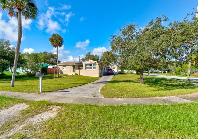 Photo 3 of Sale Pending at 374 Pine Rd, Ormond Beach, FL 32176 | MLS# FC321651 | Listing updated on 2026-09-27