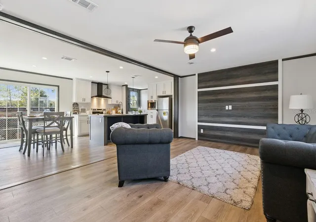 Photo 2 of Manufactured home for sale at 2704 W Patterson Ct, Lecanto, FL 34461 | MLS# W7889756 | Listing updated on 2026-09-30