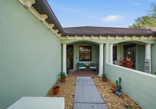 Photo 3 of Multi family home for sale at 9202 Southern Charm Cir, Brooksville, FL 34613 | MLS# W7889757 | Listing updated on 2026-09-24