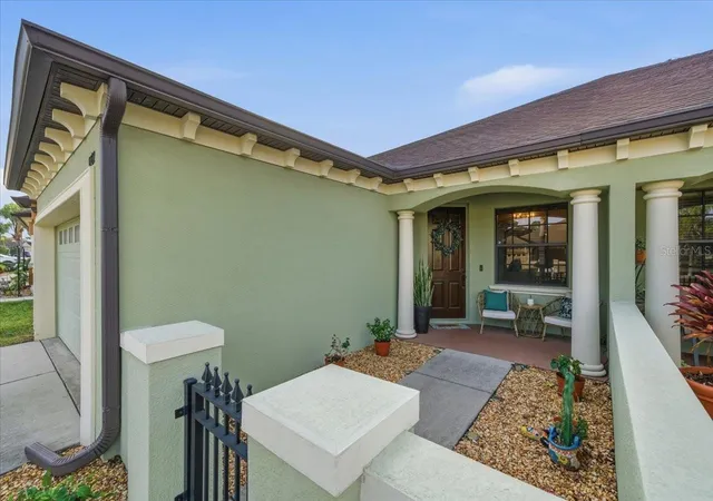 Photo 3 of Multi family home for sale at 9202 Southern Charm Cir, Brooksville, FL 34613 | MLS# W7889757 | Listing updated on 2026-09-24