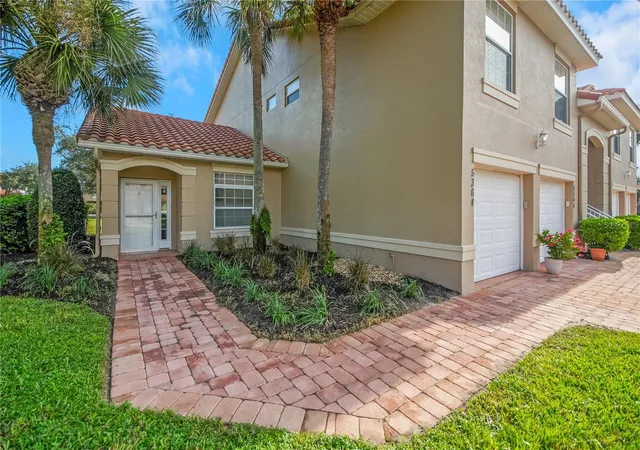 Photo 1 of Condo for sale at 5364 Compass Point #5364, Oxford, FL 34484 | MLS# G5118170 | Listing updated on 2026-09-27