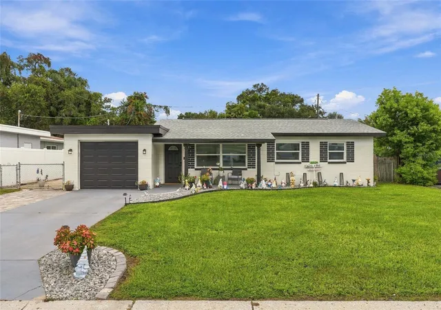 Photo 3 of Single family home for sale at 10259 Naranja St, Seminole, FL 33772 | MLS# TB8551434 | Listing updated on 2026-10-06