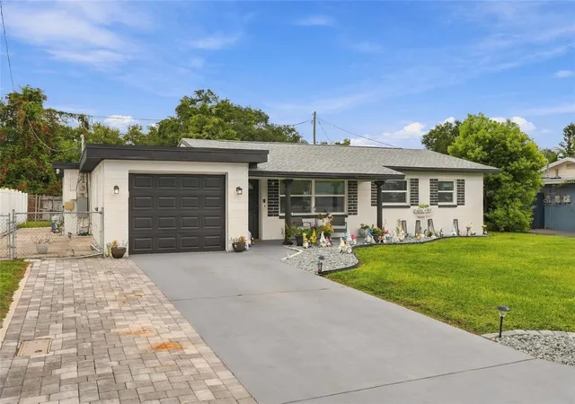 Photo 2 of Single family home for sale at 10259 Naranja St, Seminole, FL 33772 | MLS# TB8551434 | Listing updated on 2026-10-06
