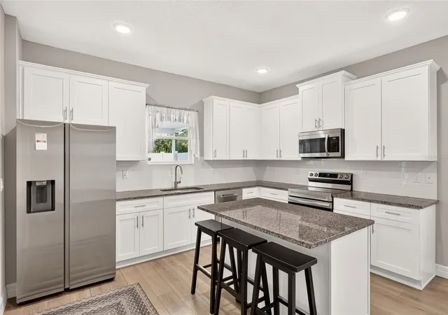 Photo 3 of Single family home for sale at 15610 SW 40th Terrace, Ocala, FL 34473 | MLS# OM732770 | Listing updated on 2026-10-20