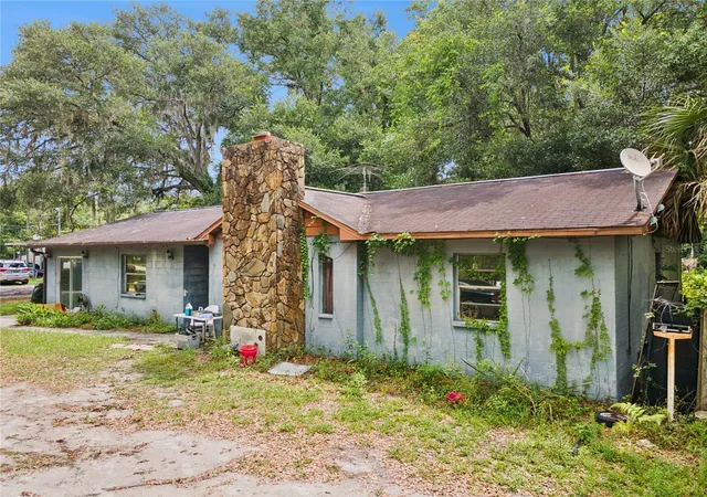 Photo 1 of Sale Pending at 4921 Lewellyn Rd, Lakeland, FL 33810 | MLS# O6444177 | Listing updated on 2026-10-02