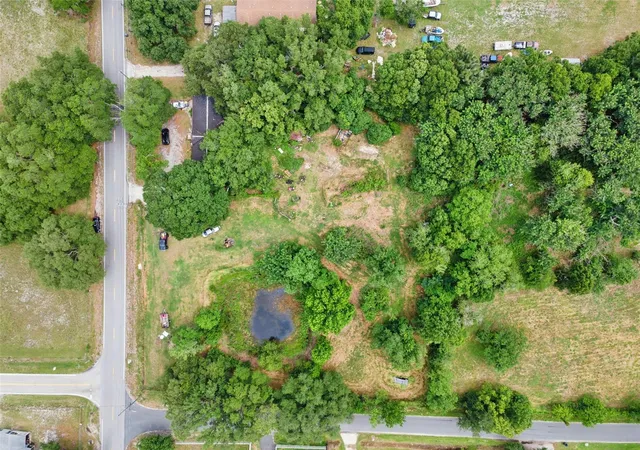 Photo 12 of Sale Pending at 4921 Lewellyn Rd, LAKELAND, FL 33810 | MLS# O6444177 | Listing updated on 2026-10-02