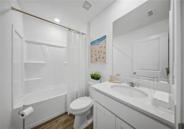 Photo 3 of Single family home for sale at 14221 NW 170th Avenue, Alachua, FL 32615 | MLS# OM732773 | Listing updated on 2026-09-29