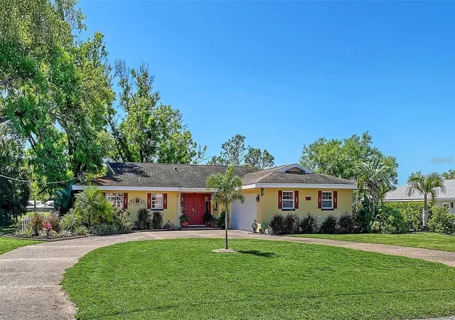 Single family home for sale at 836 Magellan Dr, SARASOTA, FL 34243 | MLS# A4707145