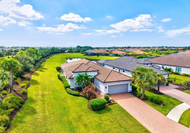 Photo 2 of Single family home for sale at 4736 Trento Pl, Bradenton, FL 34211 | MLS# A4707146 | Listing updated on 2026-10-21