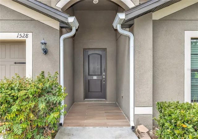Photo 3 of Single family home for sale at 1528 E Falmouth Ave, Deltona, FL 32725 | MLS# V4951452 | Listing updated on 2026-10-08