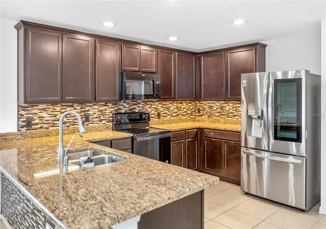 Photo 3 of Single family home for sale at 1528 E Falmouth Ave, Deltona, FL 32725 | MLS# V4951452 | Listing updated on 2026-10-08