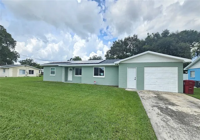 Photo 1 of Single family home for sale at 1806 E Linda St, Plant City, FL 33563 | MLS# TB8551459 | Listing updated on 2026-09-24
