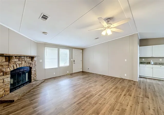 Photo 4 of Manufactured home for sale at 12271 NE 106th Street, Archer, FL 32618 | MLS# TB8551460 | Listing updated on 2026-09-27
