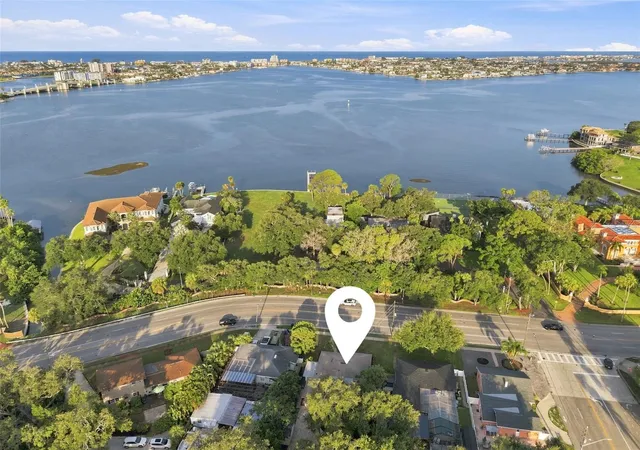 Photo 3 of Single family home for sale at 443 Park St N, Saint Petersburg, FL 33710 | MLS# TB8551464 | Listing updated on 2026-10-22