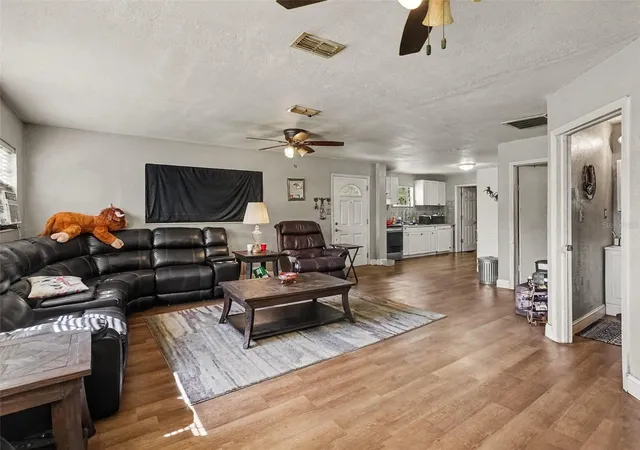 Photo 4 of Single family home for sale at 200 16th Street, Saint Cloud, FL 34769 | MLS# O6444206 | Listing updated on 2026-09-26