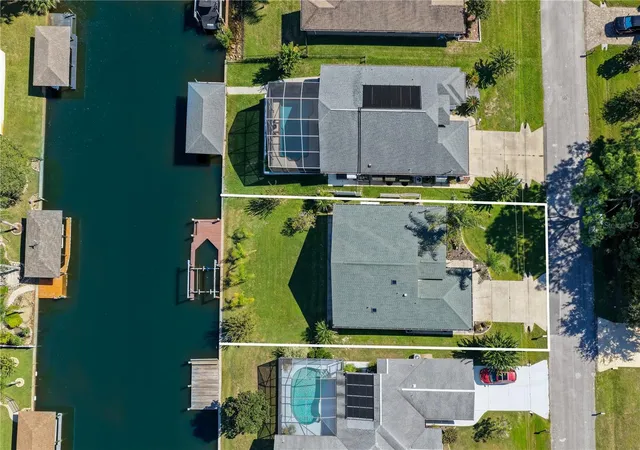 Photo 2 of Single family home for sale at 8 Colleen Ct, Palm Coast, FL 32137 | MLS# FC321658 | Listing updated on 2026-10-03