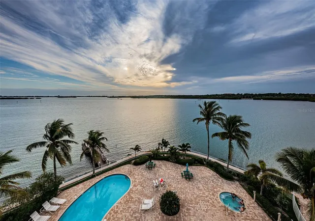 Photo 4 of Condo for sale at 8800 Bay Pines Blvd #409, Saint Petersburg, FL 33709 | MLS# TB8551475 | Listing updated on 2026-09-24