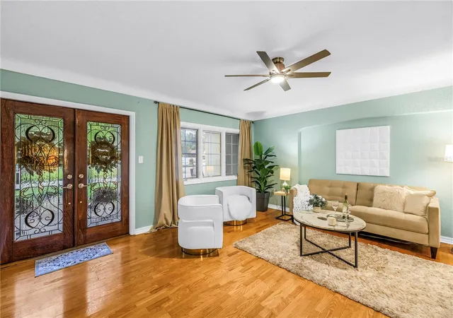 Photo 2 of Single family home for sale at 146 Giralda Blvd NE, Saint Petersburg, FL 33704 | MLS# TB8551479 | Listing updated on 2026-10-15