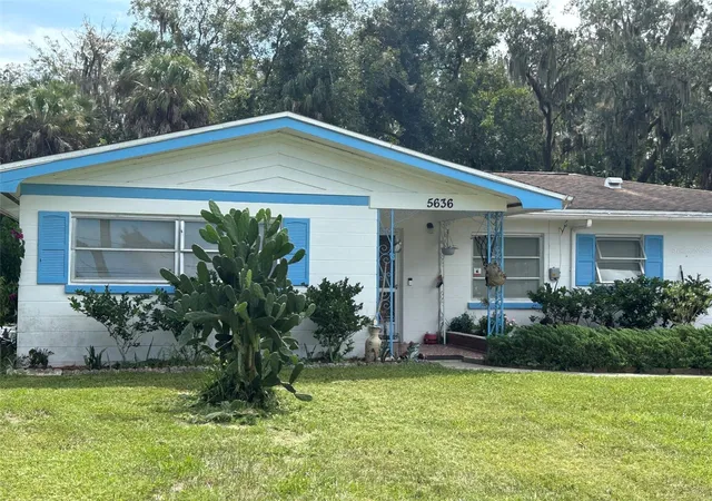 Photo 2 of Single family home for sale at 5636 Moon Rise Ln, Lake Wales, FL 33898 | MLS# P4939981 | Listing updated on 2026-09-25