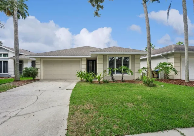 Photo 1 of Sale Pending at 2920 Sunset Lakes Blvd, Kissimmee, FL 34747 | MLS# S5158175 | Listing updated on 2026-10-17