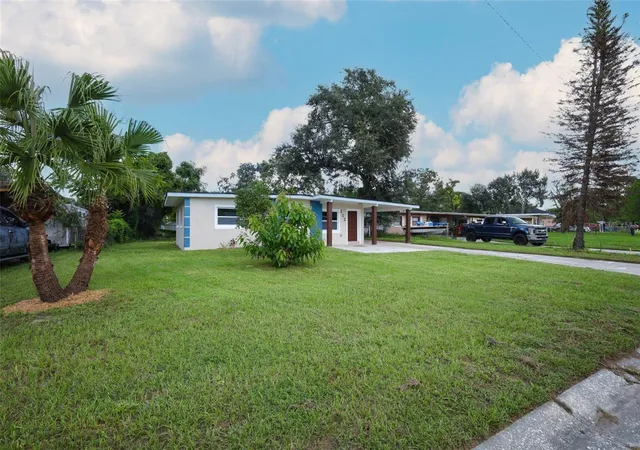 Photo 1 of Single family home for sale at 113 Hope Cir, Orlando, FL 32811 | MLS# O6444229 | Listing updated on 2026-10-06