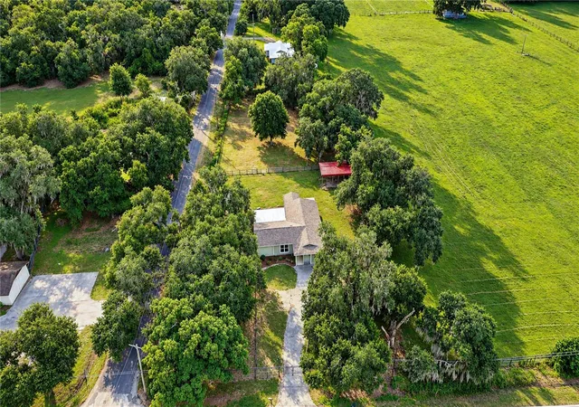 Photo 2 of Single family home for sale at 3712 Gallagher Rd, Plant City, FL 33565 | MLS# TB8551492 | Listing updated on 2026-10-06